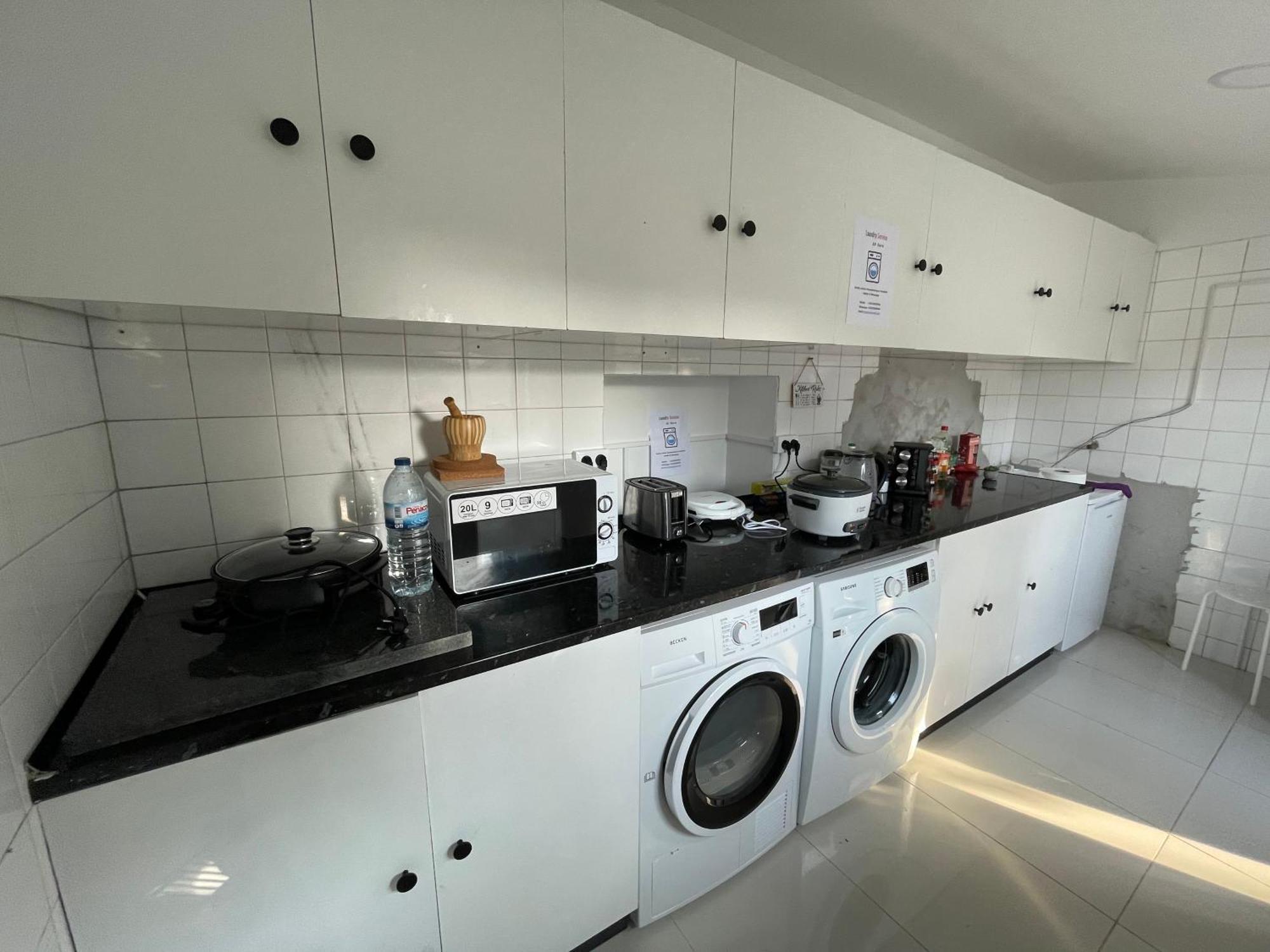 Owls Hostel Ildefonso ปอร์โต ภายนอก รูปภาพ