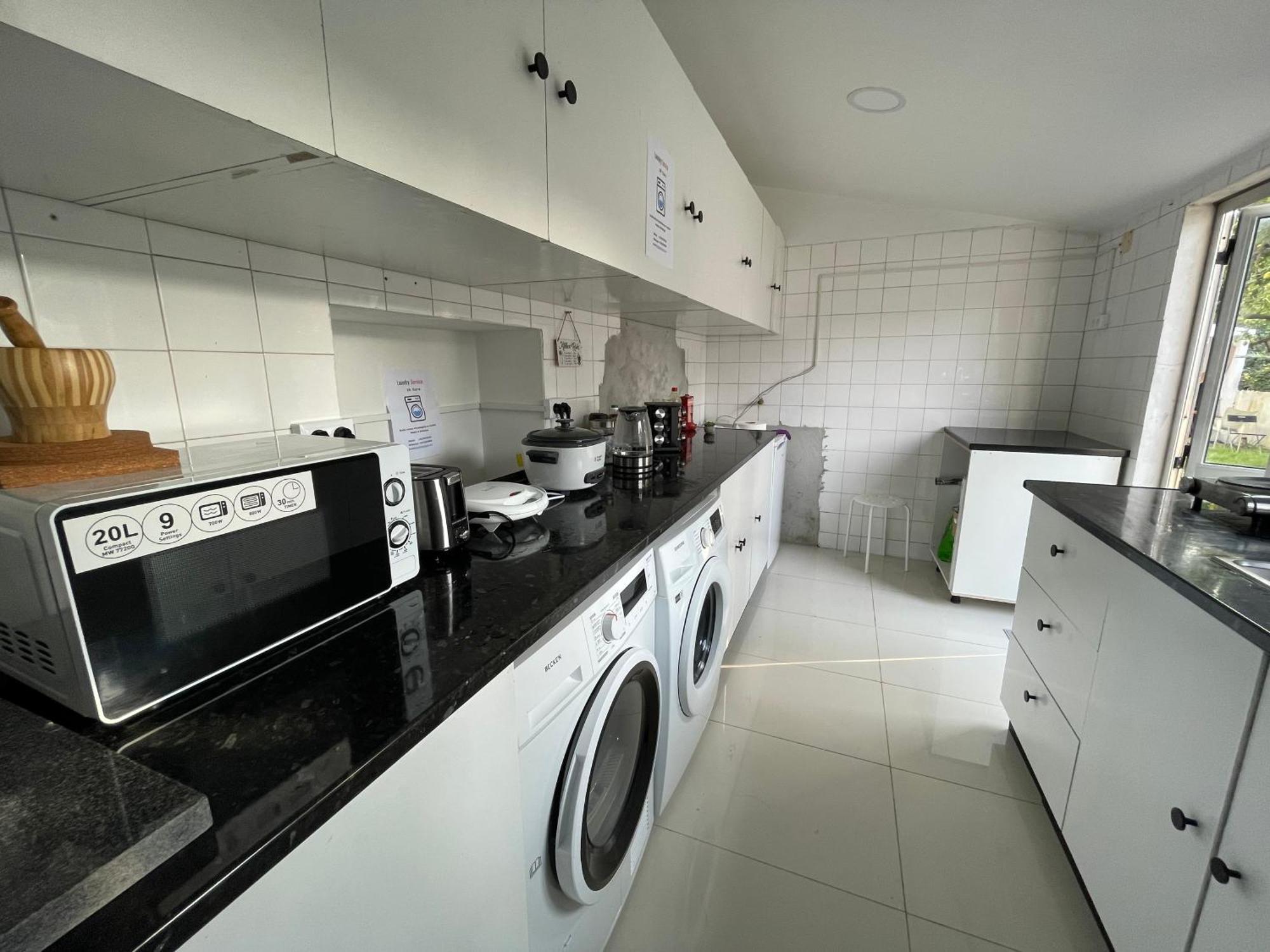 Owls Hostel Ildefonso ปอร์โต ภายนอก รูปภาพ